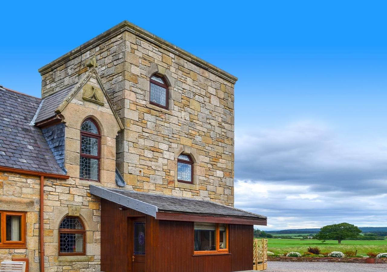 The Tower, Moray Firth Holiday Home Kinloss Екстер'єр фото